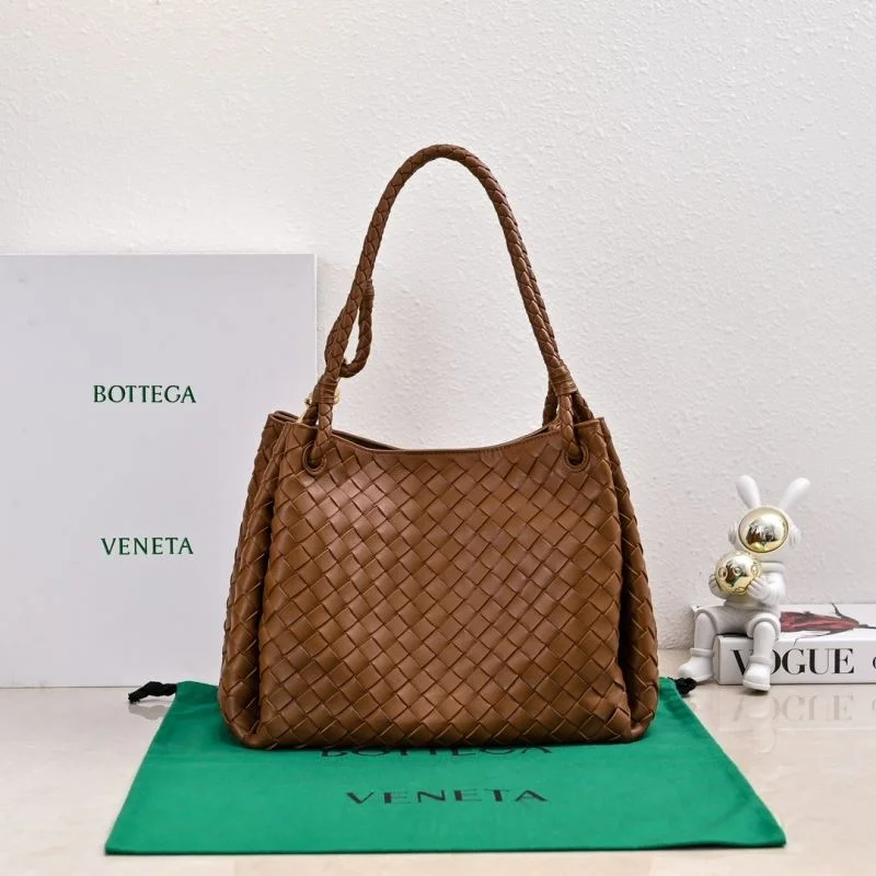 Refined Bottega Veneta Bucket Bags 51945