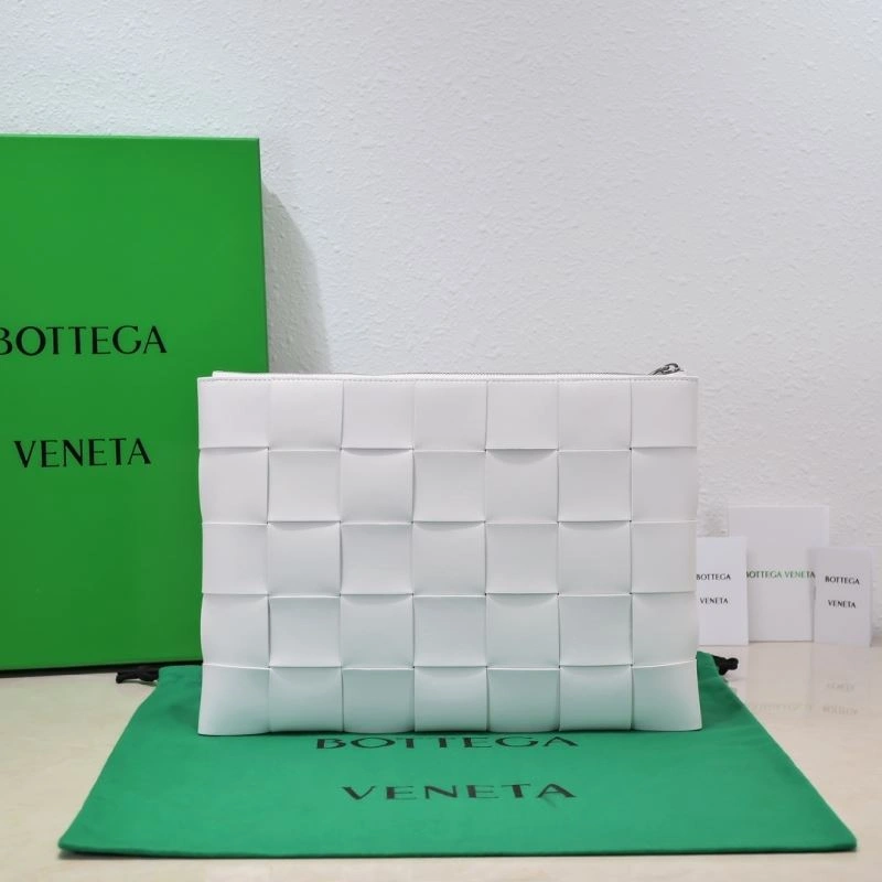 Sustainable Bottega Veneta Clutch Bags 68124