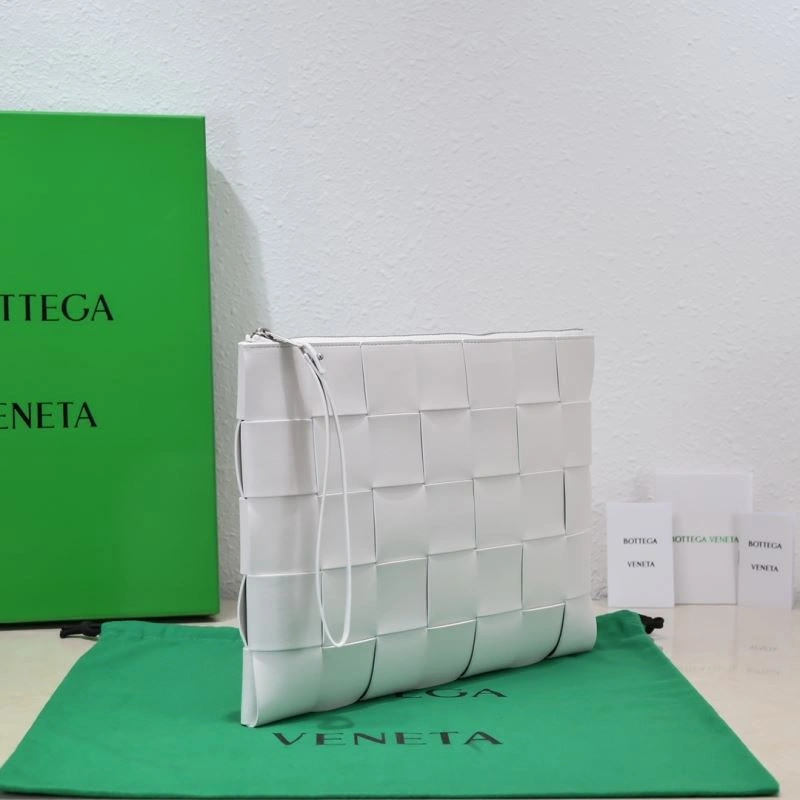 Sustainable Bottega Veneta Clutch Bags 68124