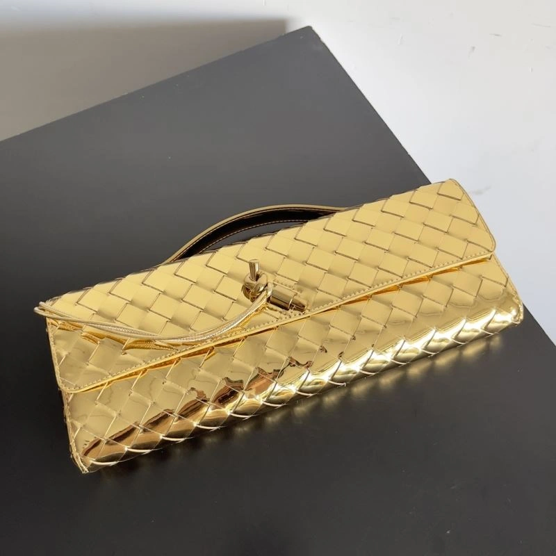 WaterResistant Bottega Veneta Clutch Bags 67909