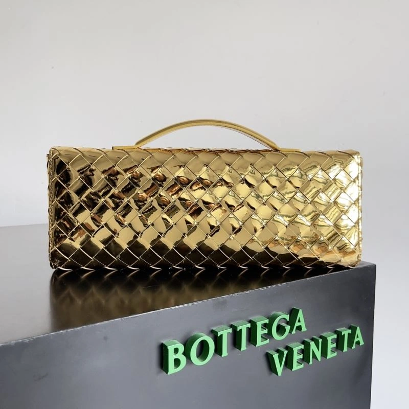 WaterResistant Bottega Veneta Clutch Bags 67909
