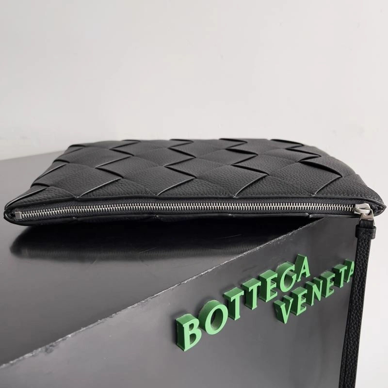Bottega Veneta Clutch Bags Resilient 67300