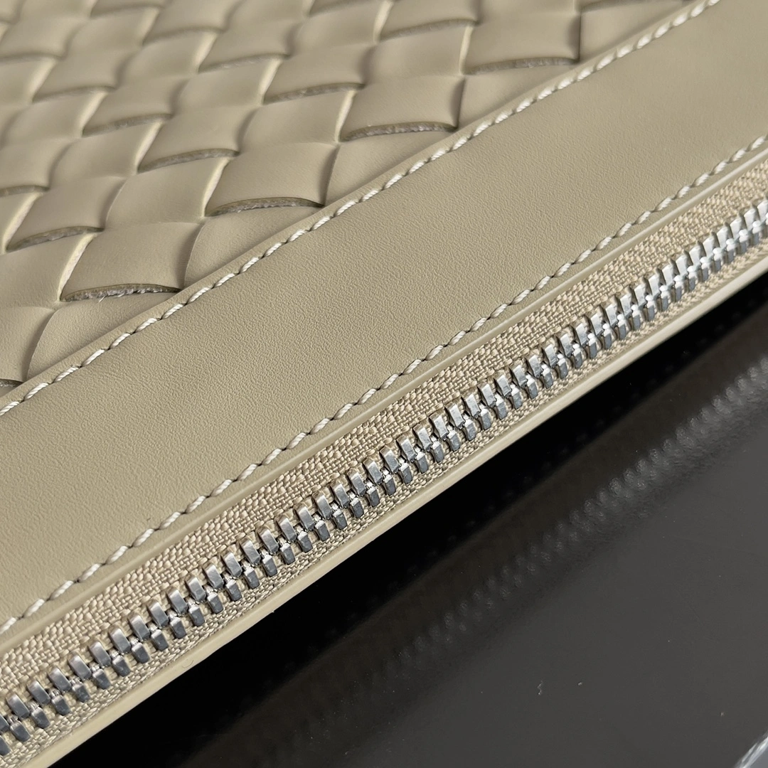 Bottega Veneta Clutch Bags EyeCatching 67761