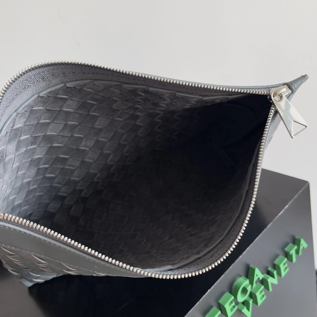 Snug Bottega Veneta Clutch Bags 67759
