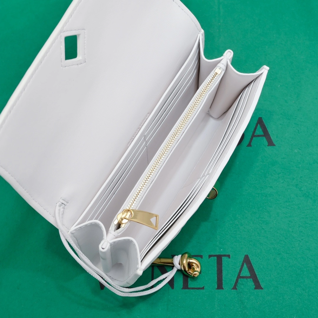 Minimalist Bottega Veneta Clutch Bags 67754