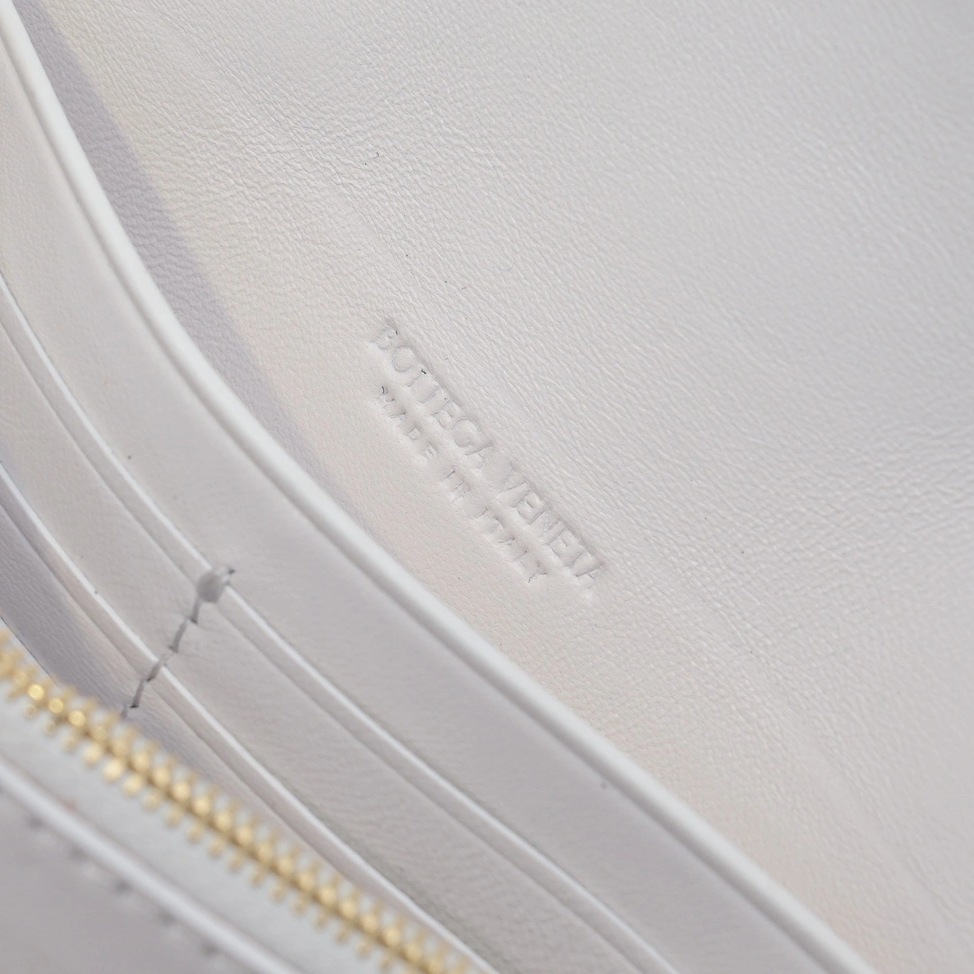 Minimalist Bottega Veneta Clutch Bags 67754