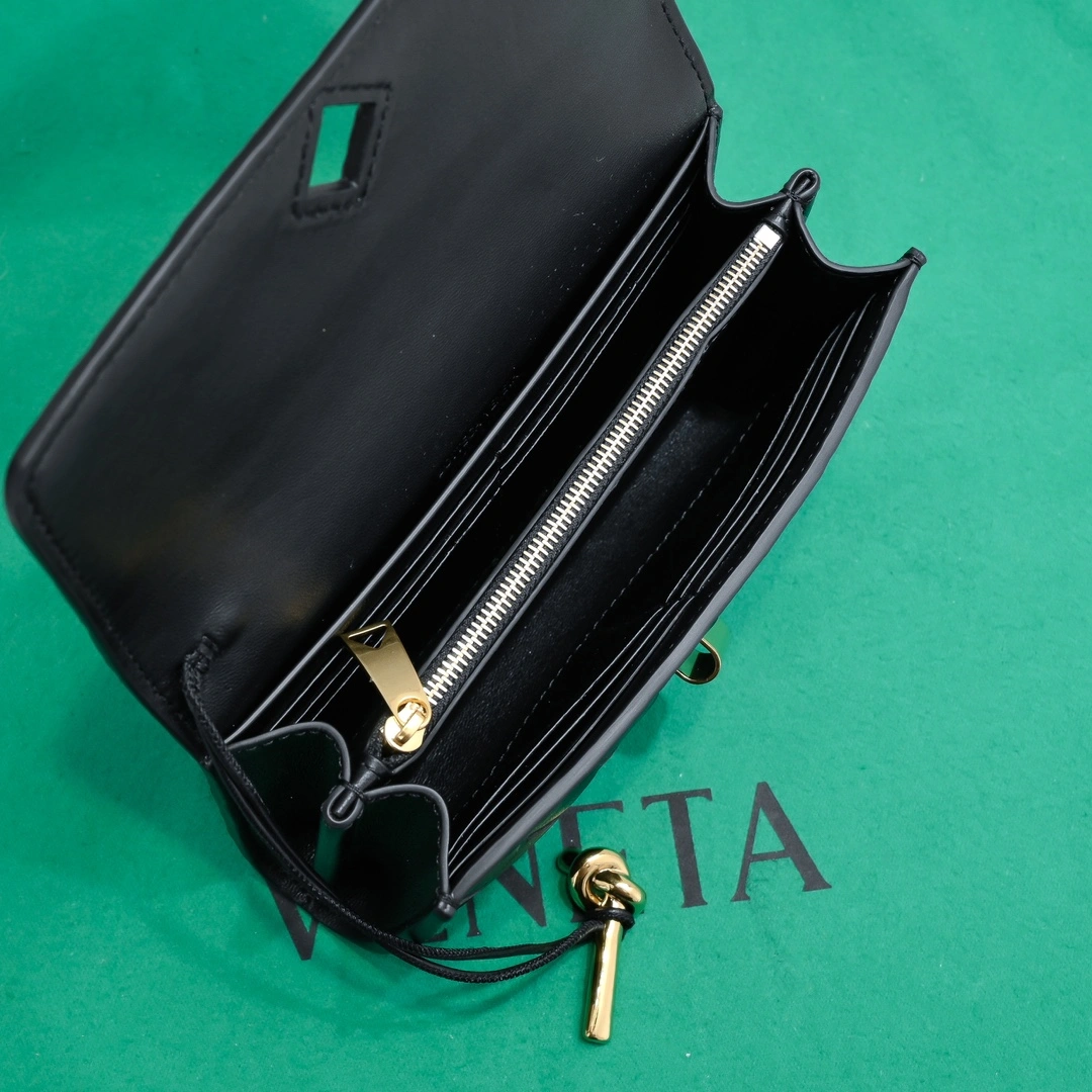 AllSeason Bottega Veneta Clutch Bags 67751