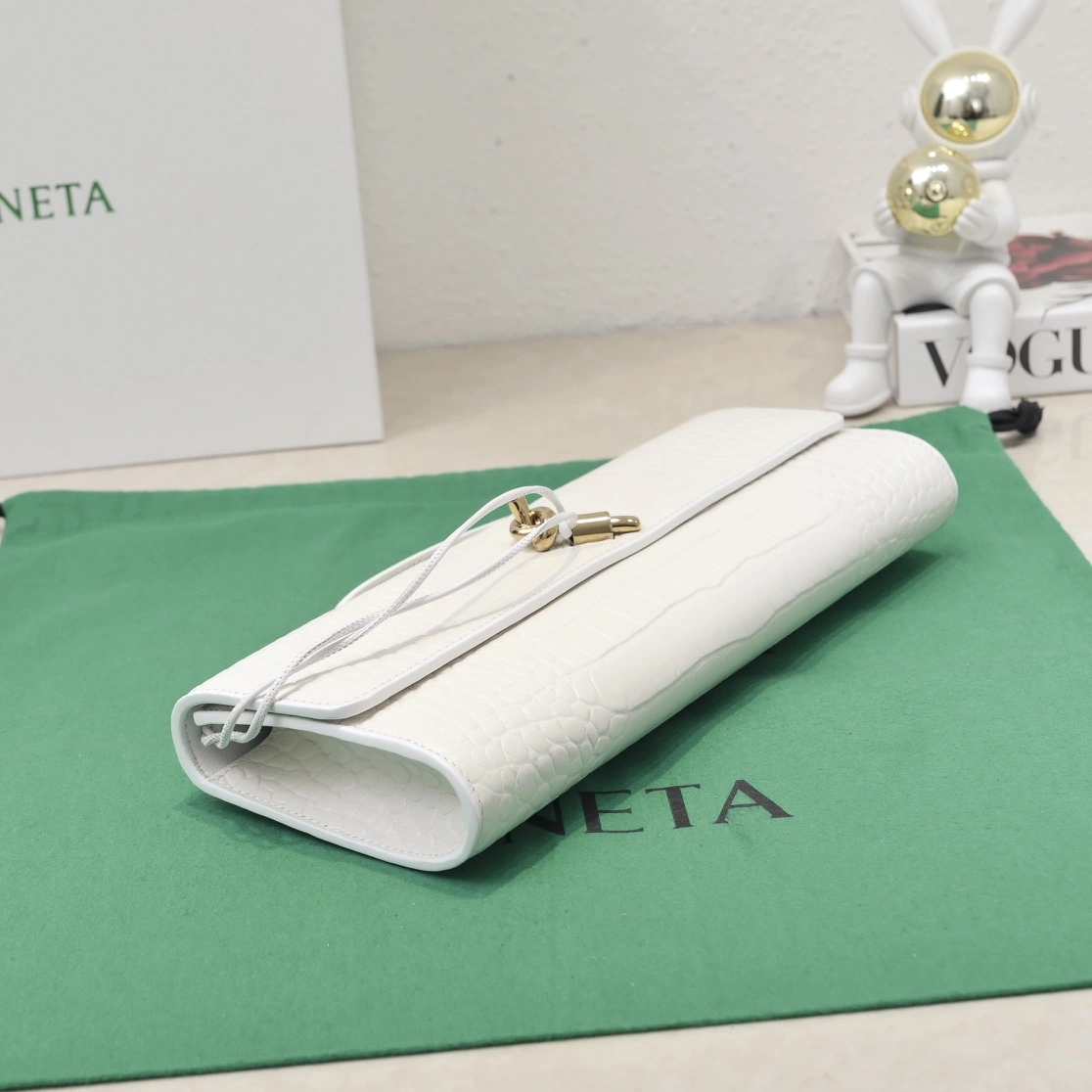 Cozy Bottega Veneta Clutch Bags 67741