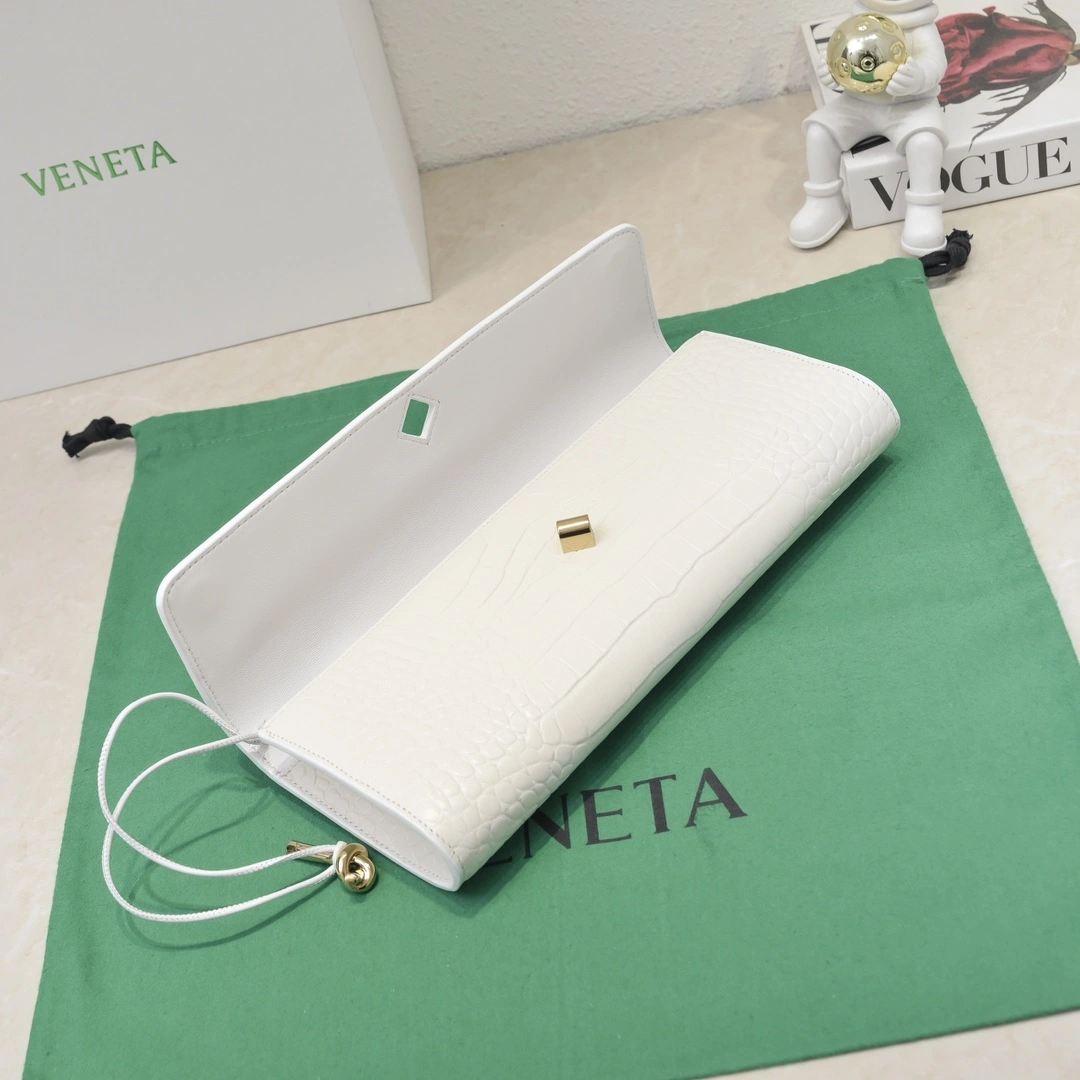 Cozy Bottega Veneta Clutch Bags 67741