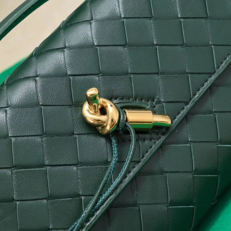 Attractive Bottega Veneta Clutch Bags 51932