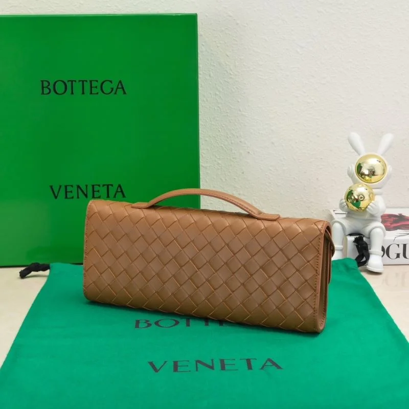 Neat Bottega Veneta Clutch Bags 51933