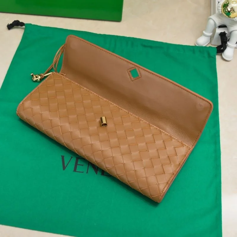Neat Bottega Veneta Clutch Bags 51933