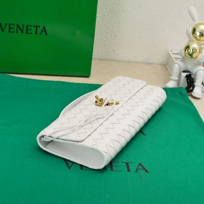 Bottega Veneta Clutch Bags Youthful 51937