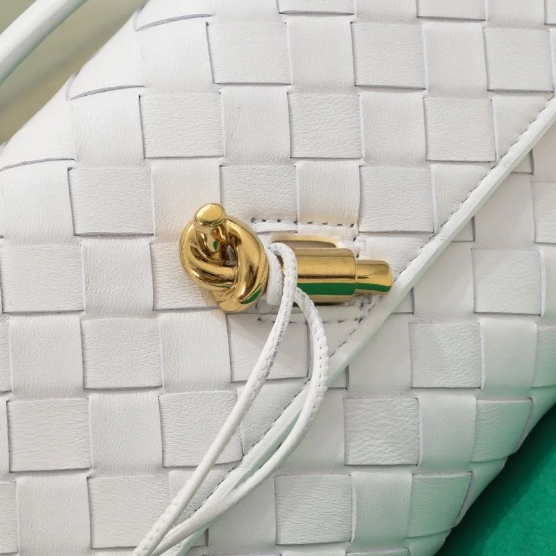Bottega Veneta Clutch Bags Youthful 51937