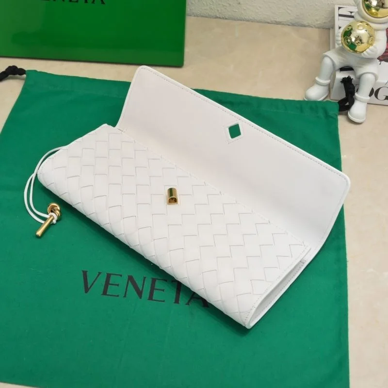 Bottega Veneta Clutch Bags Youthful 51937