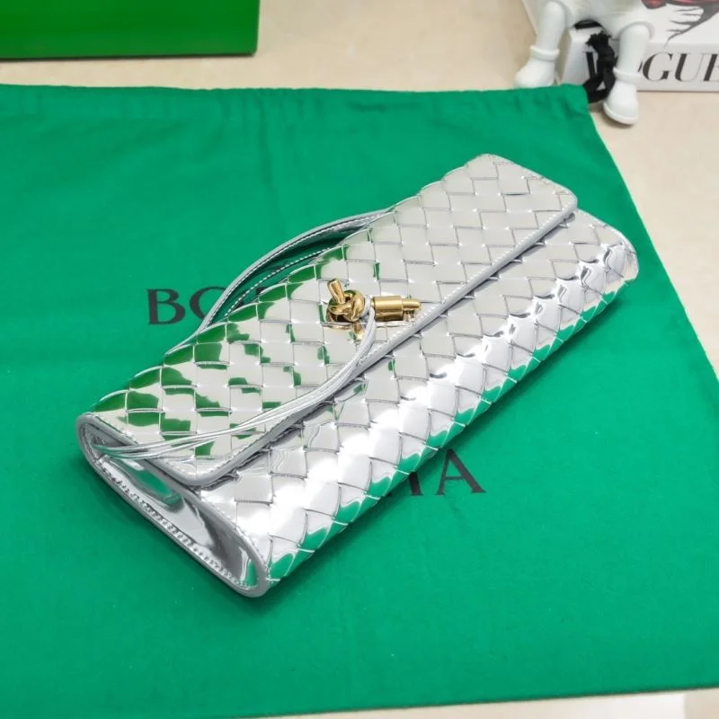 Bottega Veneta Clutch Bags Comfortable 51930