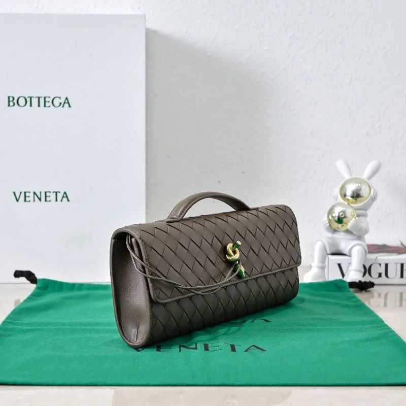 Breathable Bottega Veneta Clutch Bags 51927