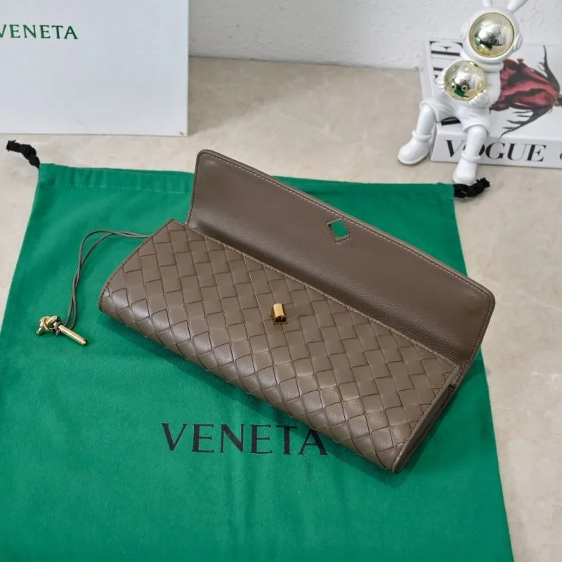 Breathable Bottega Veneta Clutch Bags 51927
