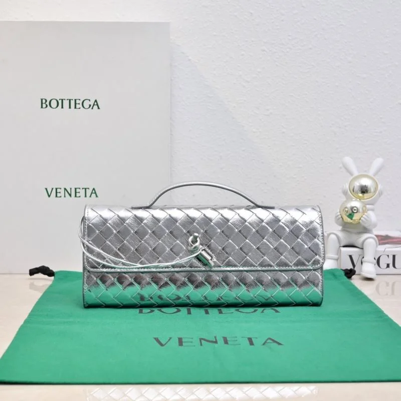 Bottega Veneta Clutch Bags ModernLook 51935