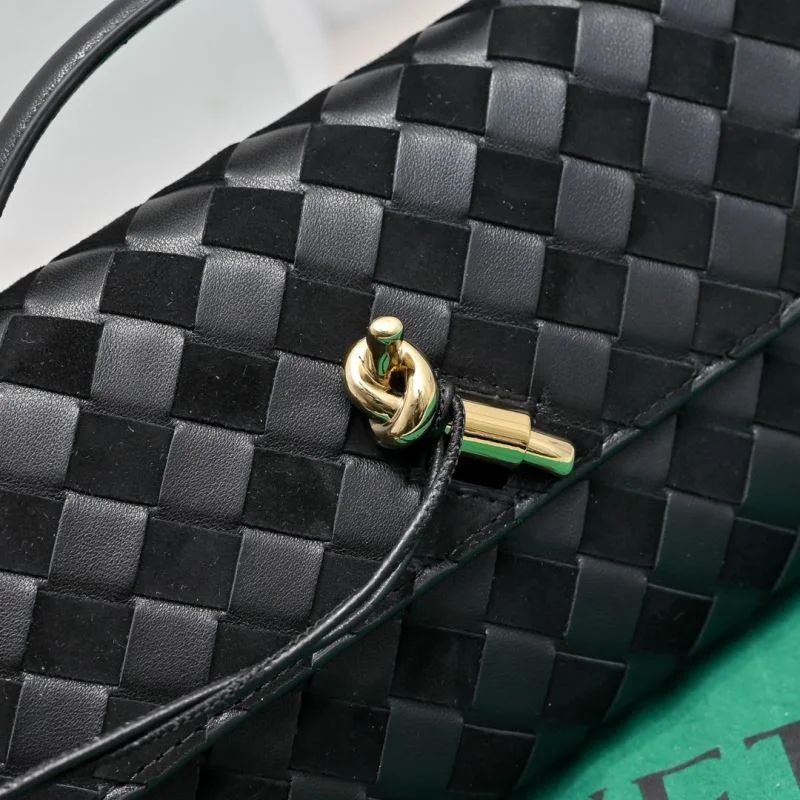 Bottega Veneta Clutch Bags MultiPurpose 51968