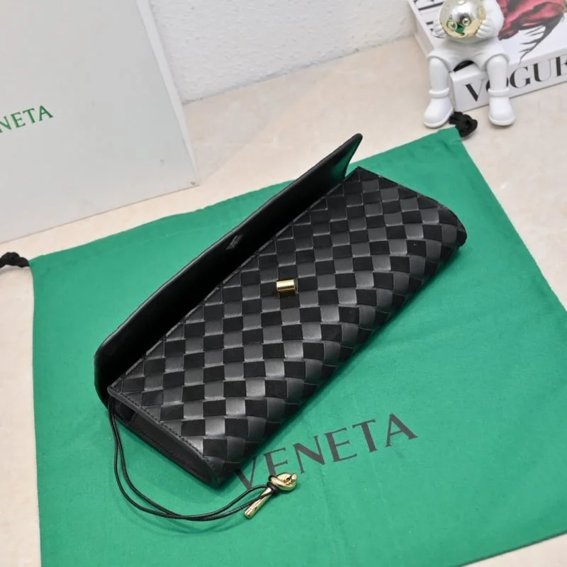 Bottega Veneta Clutch Bags MultiPurpose 51968