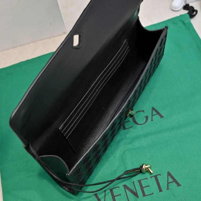 Bottega Veneta Clutch Bags MultiPurpose 51968