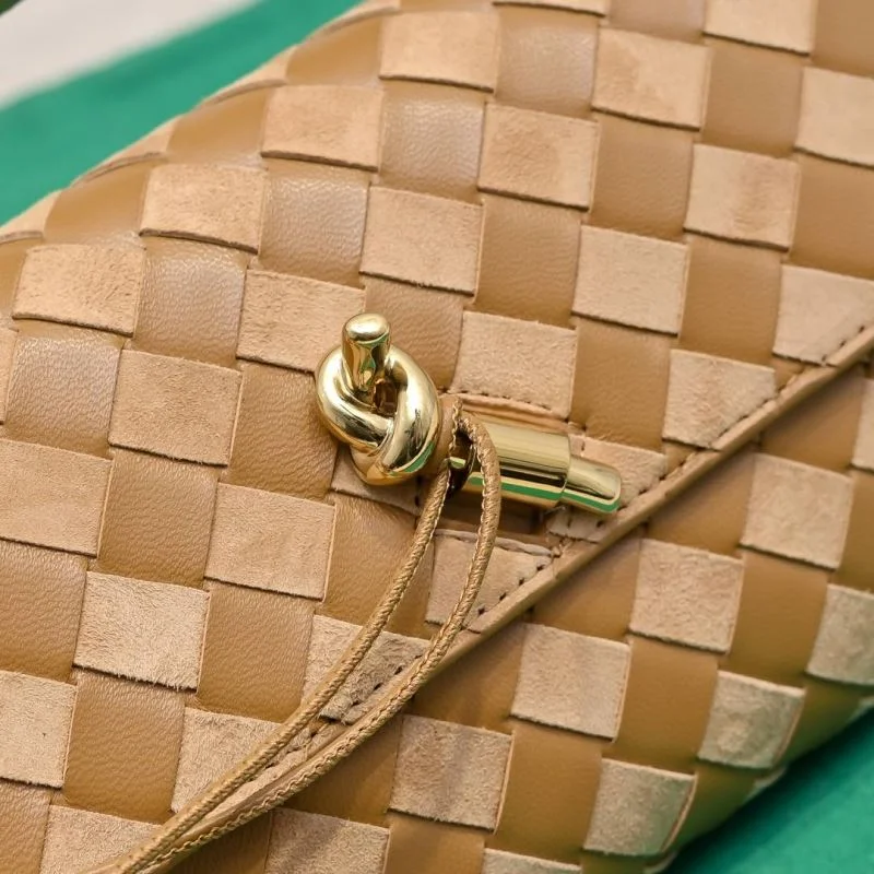 TimelessDesign Bottega Veneta Clutch Bags 51923