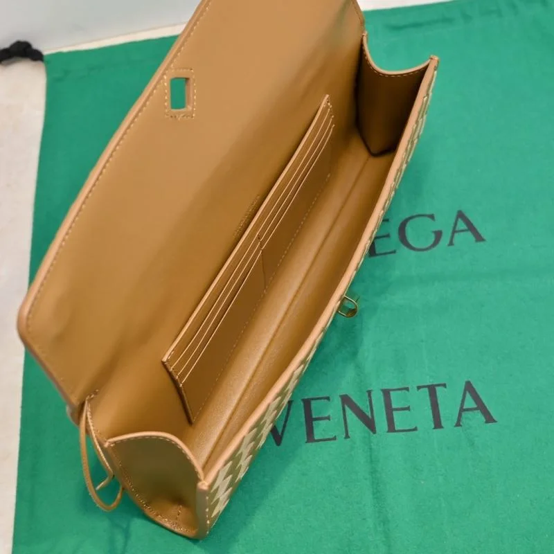 TimelessDesign Bottega Veneta Clutch Bags 51923