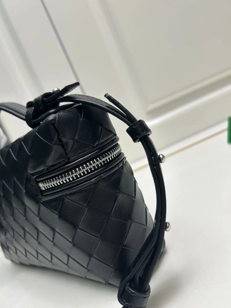 Minimalist Bottega Veneta Cosmetic Bags 84742