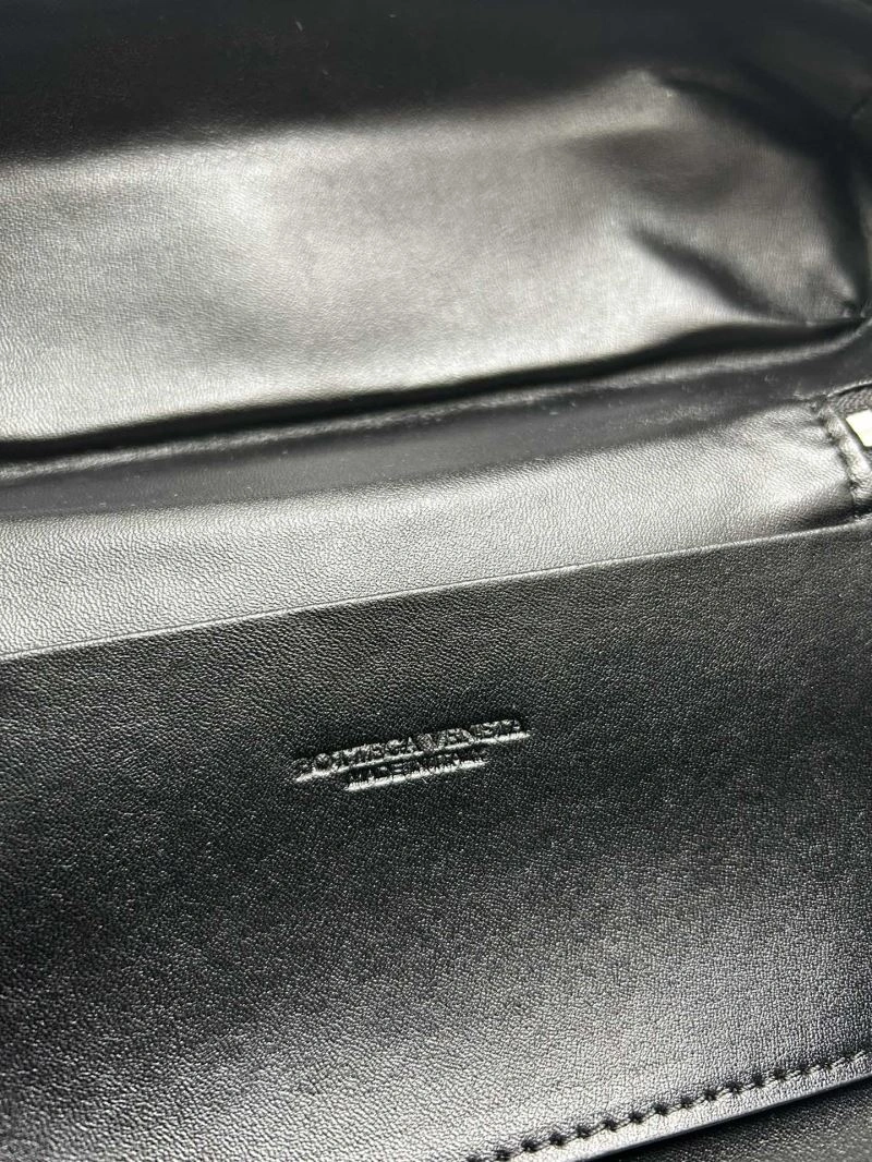 Minimalist Bottega Veneta Cosmetic Bags 84742
