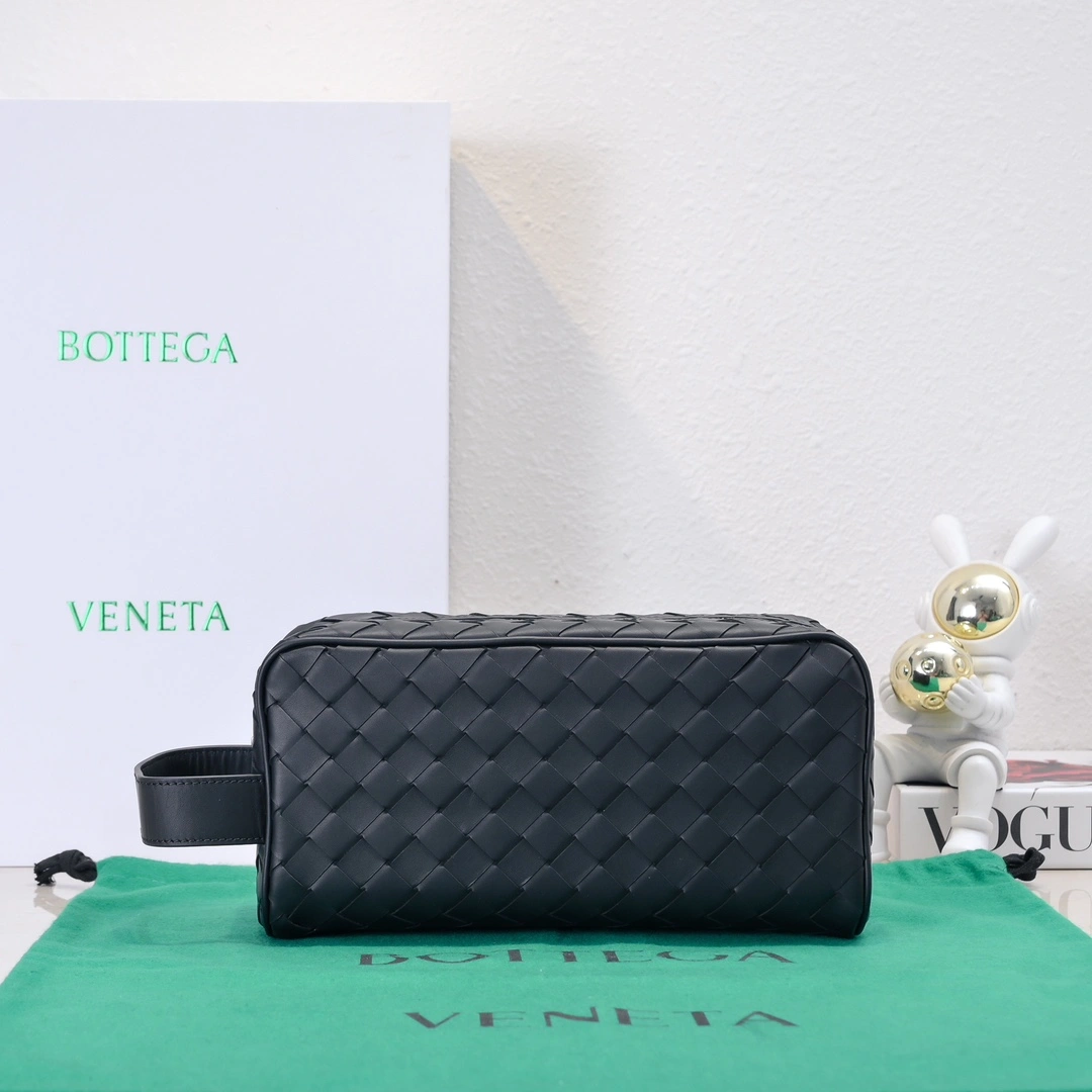 Bottega Veneta Cosmetic Bags Upgraded 67743