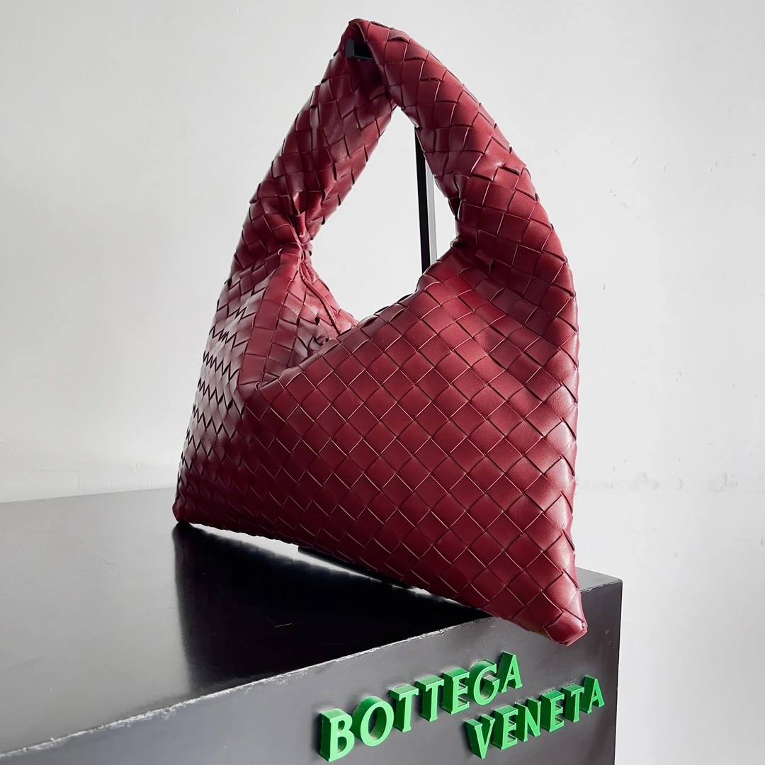 Bottega Veneta Cosmetic Bags Reliable 67735