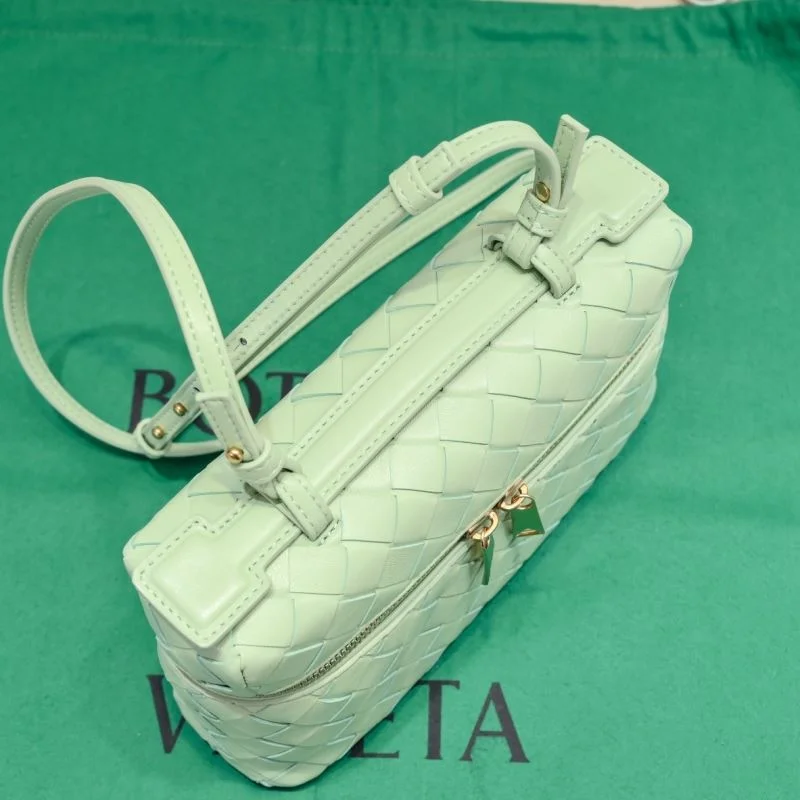 FlexibleFit Bottega Veneta Cosmetic Bags 51914