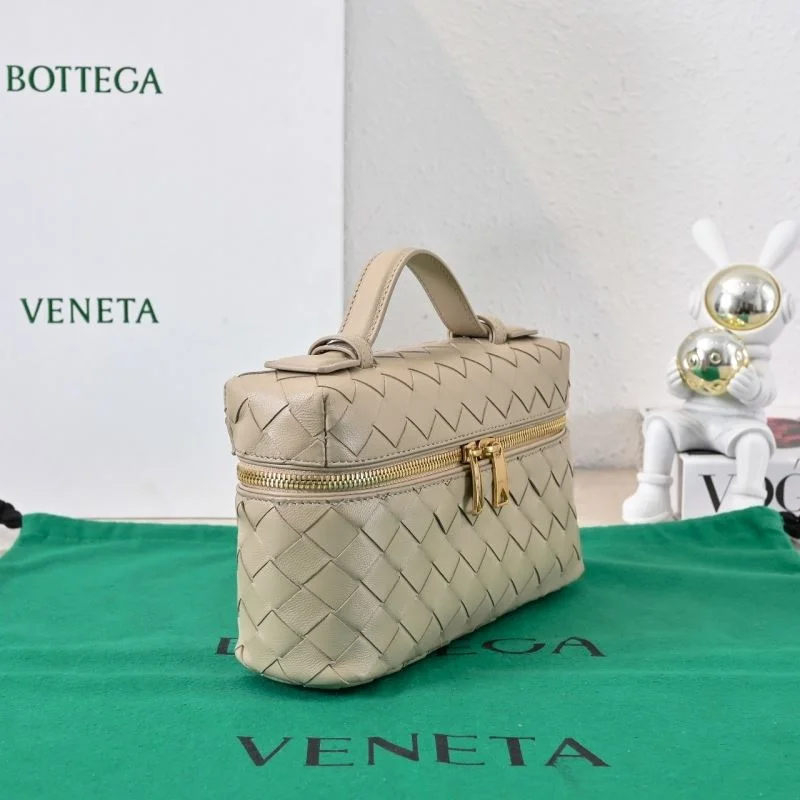 Bottega Veneta Cosmetic Bags Reliable 51907