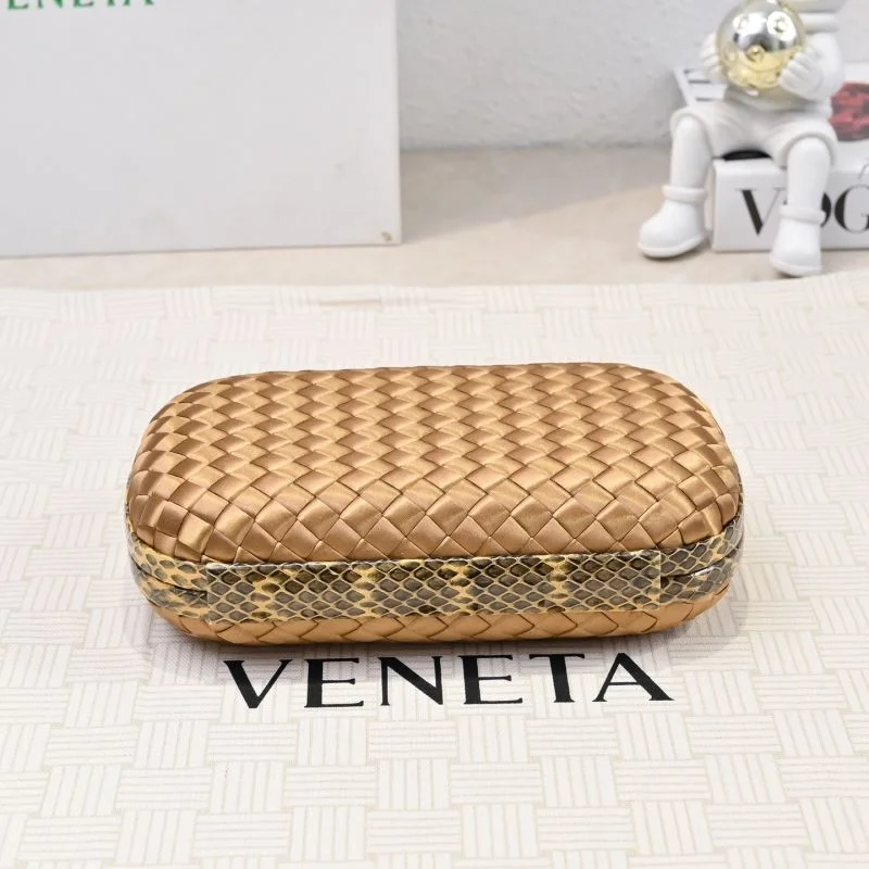 GoAnywhere Bottega Veneta Cosmetic Bags 51909