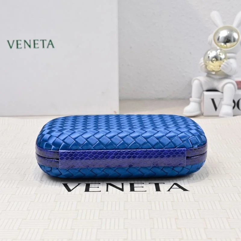 Bottega Veneta Cosmetic Bags Elegant 51903