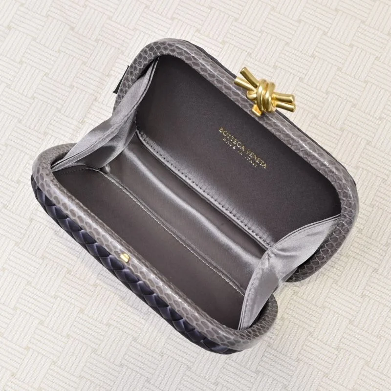 Bottega Veneta Cosmetic Bags Durable 51901