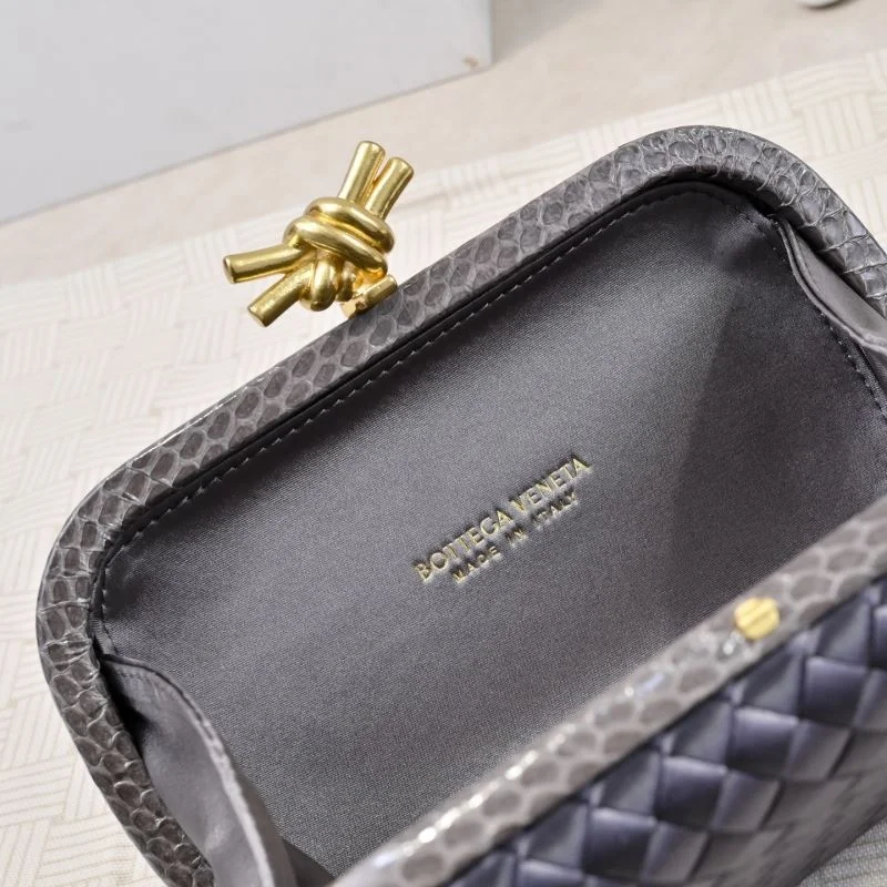 Bottega Veneta Cosmetic Bags Durable 51901