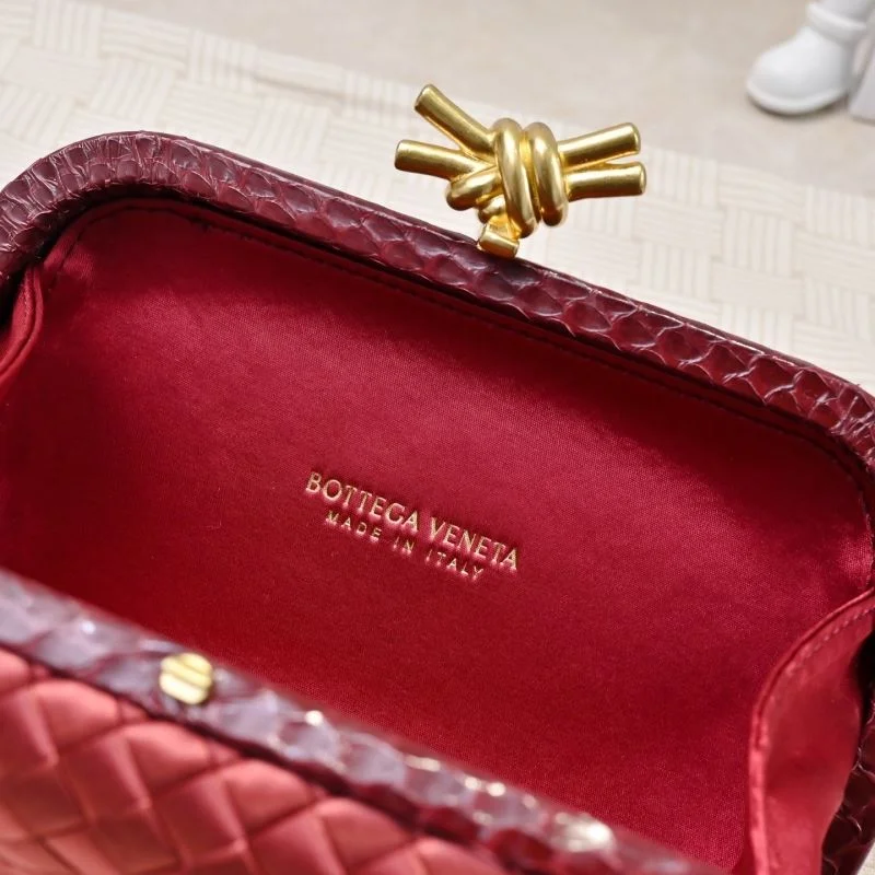 Bottega Veneta Cosmetic Bags Functional 51898