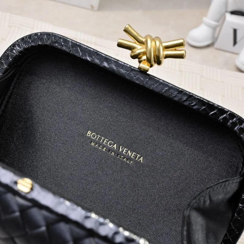 Bottega Veneta Cosmetic Bags Stretchable 51895