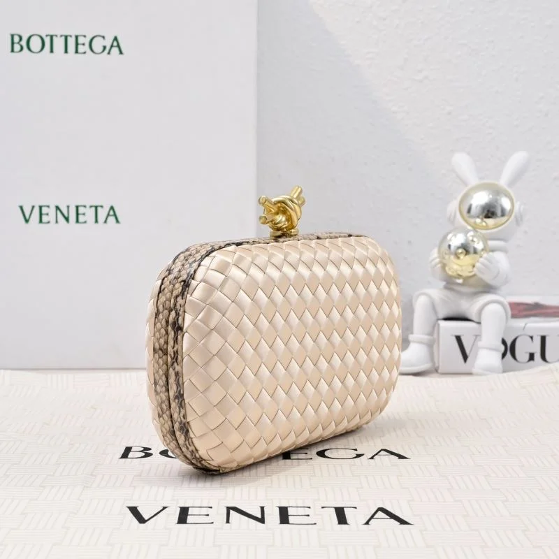 Bottega Veneta Cosmetic Bags ComfortFit 51893
