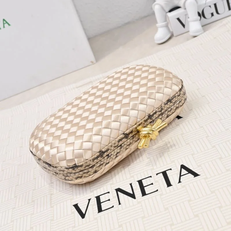 Bottega Veneta Cosmetic Bags ComfortFit 51893