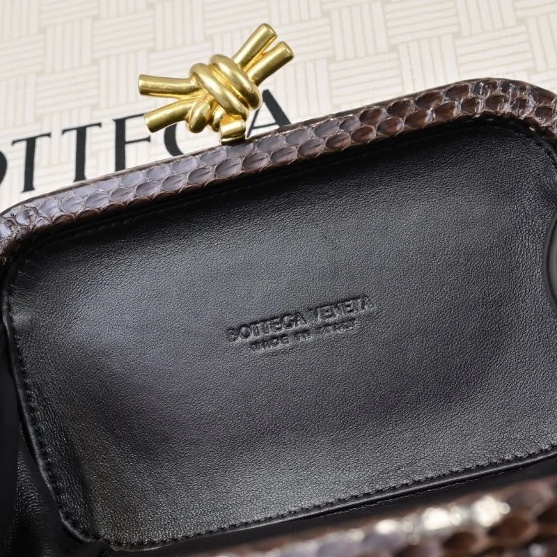 Reliable Bottega Veneta Cosmetic Bags 51894