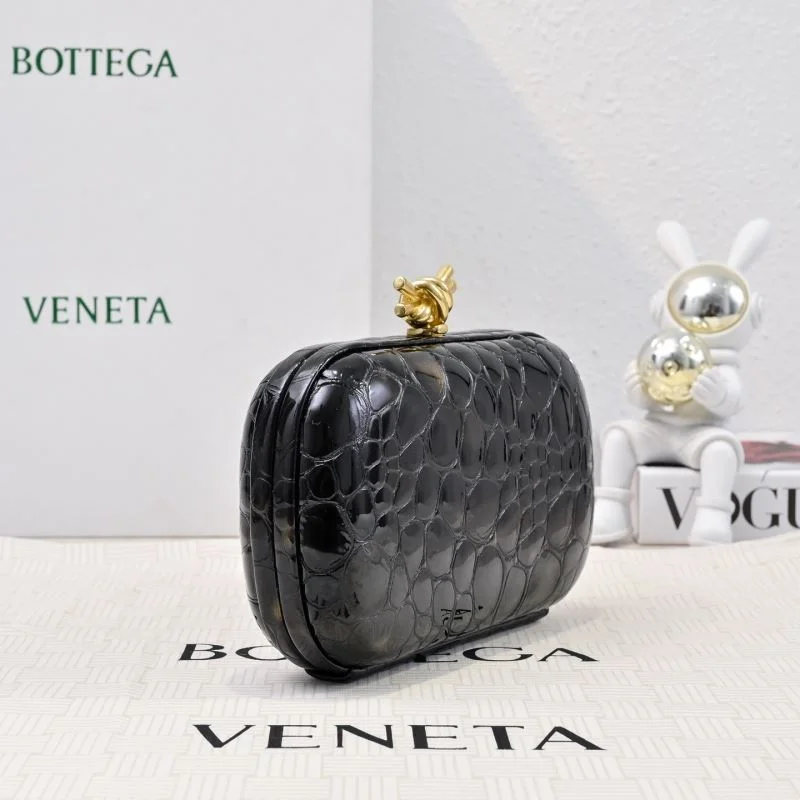 Bottega Veneta Cosmetic Bags Sophisticated 51891