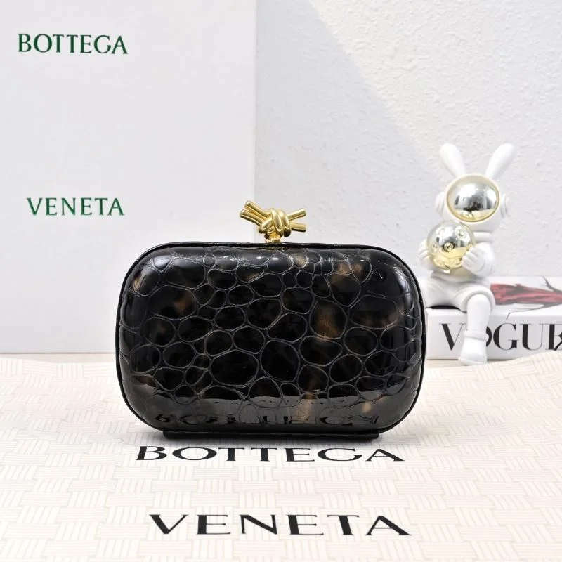 Bottega Veneta Cosmetic Bags Sophisticated 51891