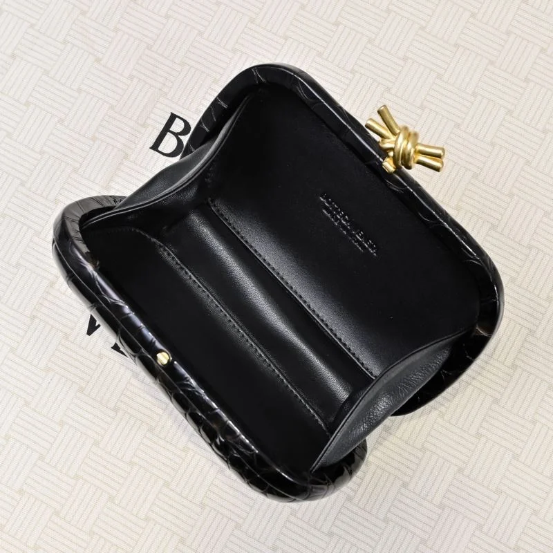 Bottega Veneta Cosmetic Bags Sophisticated 51891