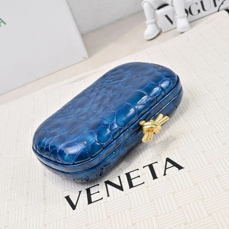 Bottega Veneta Cosmetic Bags Sleek 51887