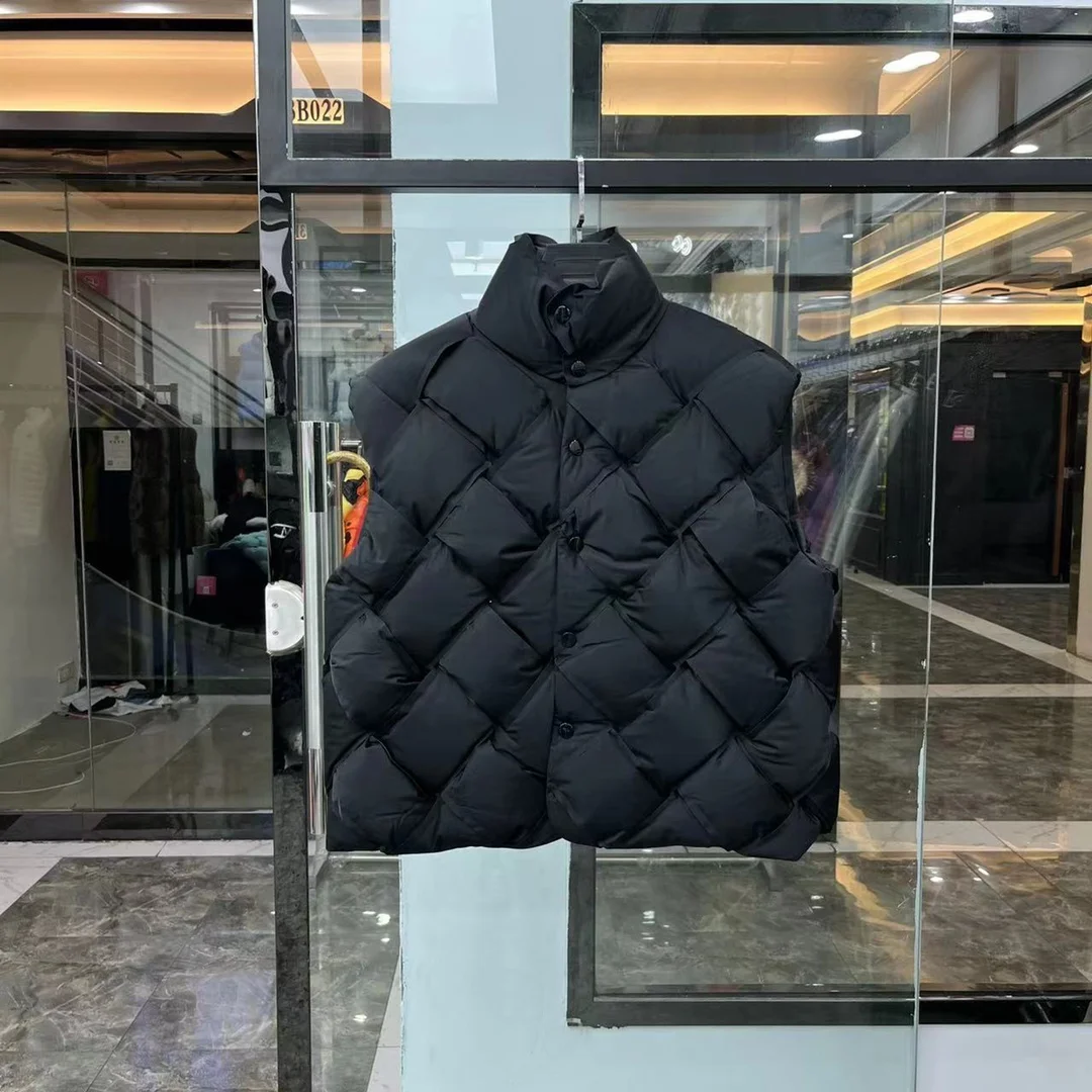 Unisex Bottega Veneta Down Jackets 165471
