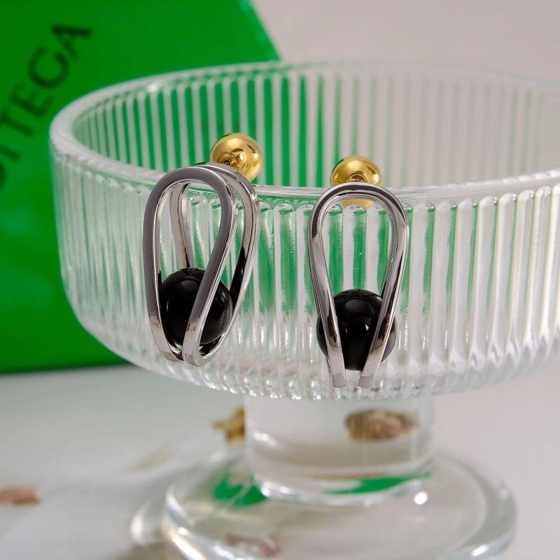 Bottega Veneta Earrings ComfortFit 213130