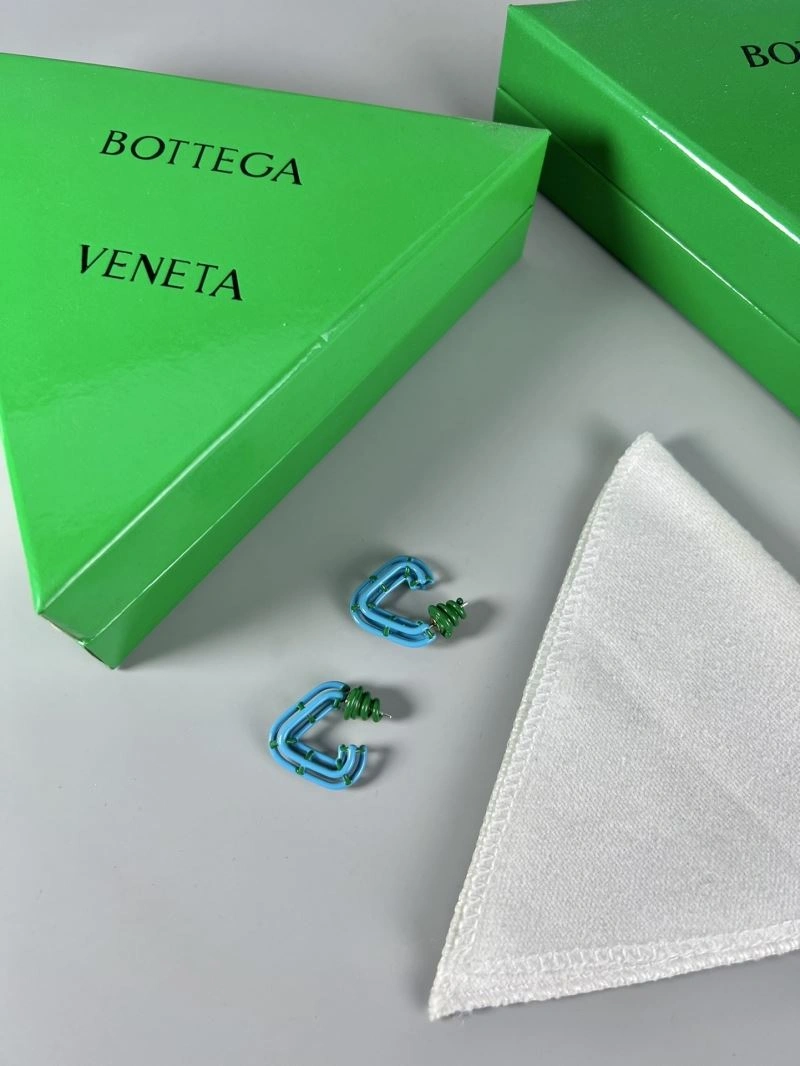 Bottega Veneta Earrings Sleek 212469